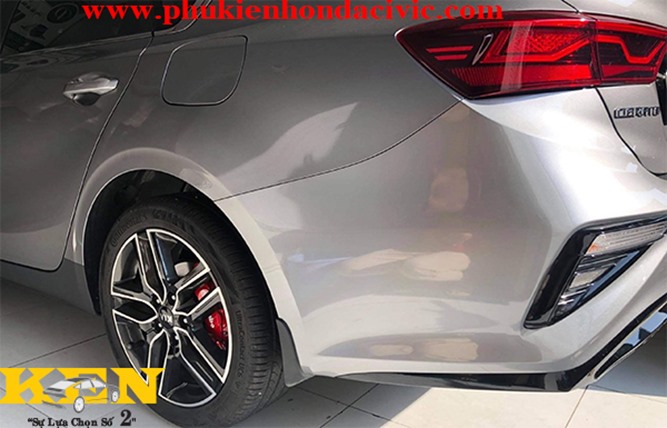 ỐP HEO DẦU BREMBO CHO KIA CERATO LOẠI CHE HEO DẦU