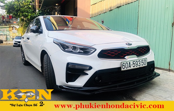 ĐỘ LIP TRƯỚC CACBON CHO KIA CERATO 2019